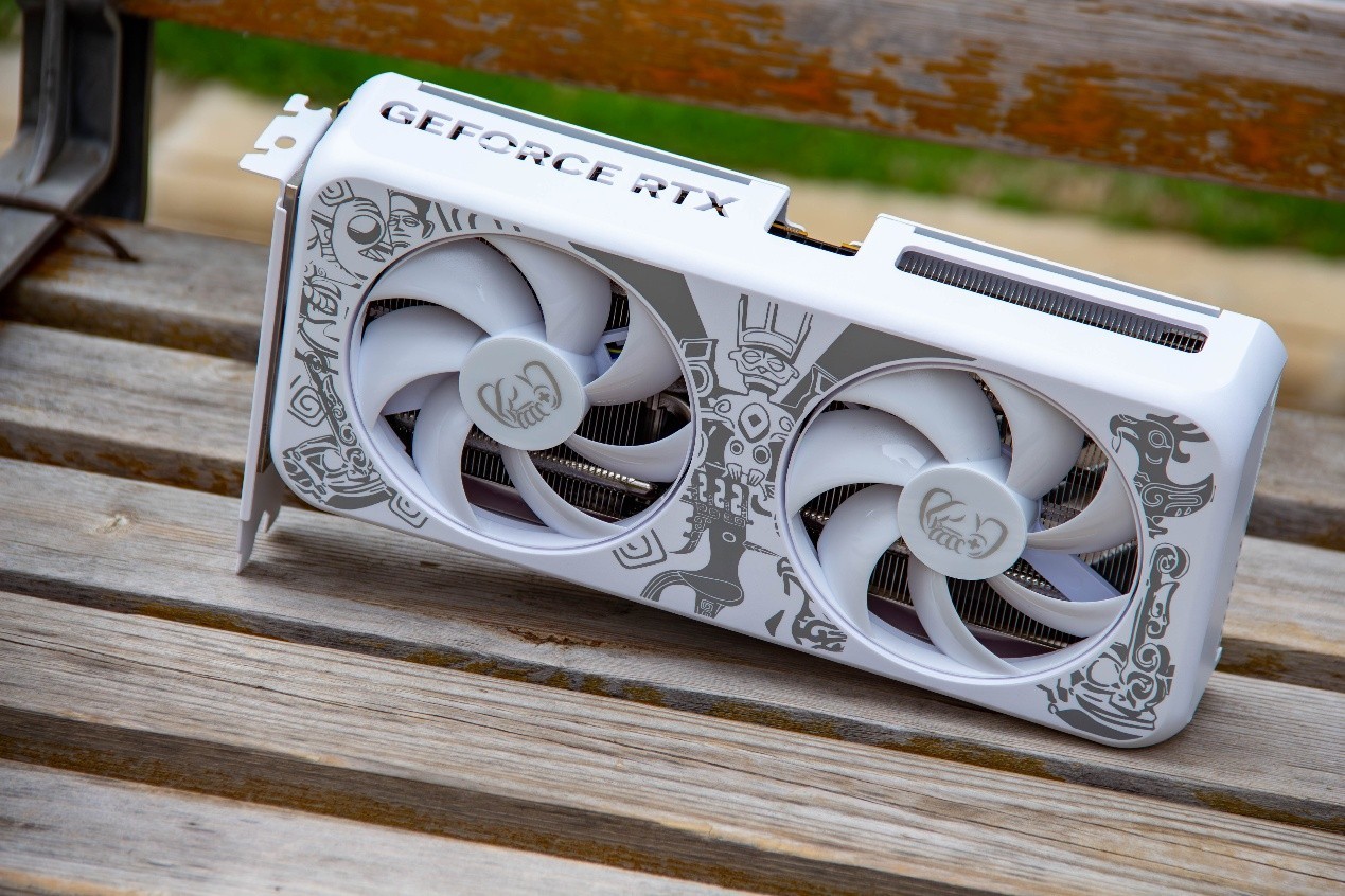 ƵOCԽ֣羺ѿRTX 5060 X2W OC 8GB