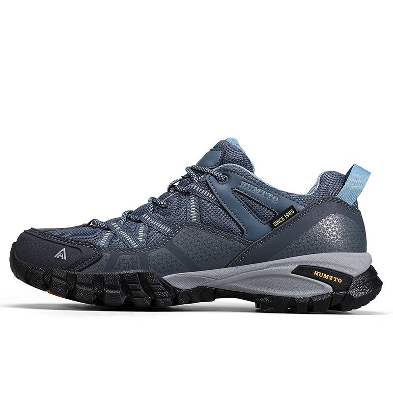 悍途兰灰男女款徒步鞋,京东优惠价142元