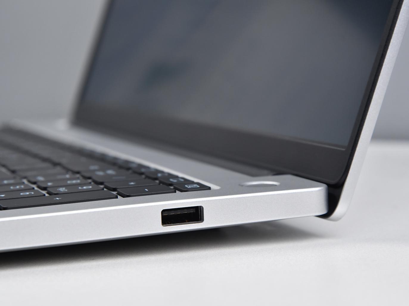 ����������ͦ��Ķ���Эͬ������Hi MateBook D 16