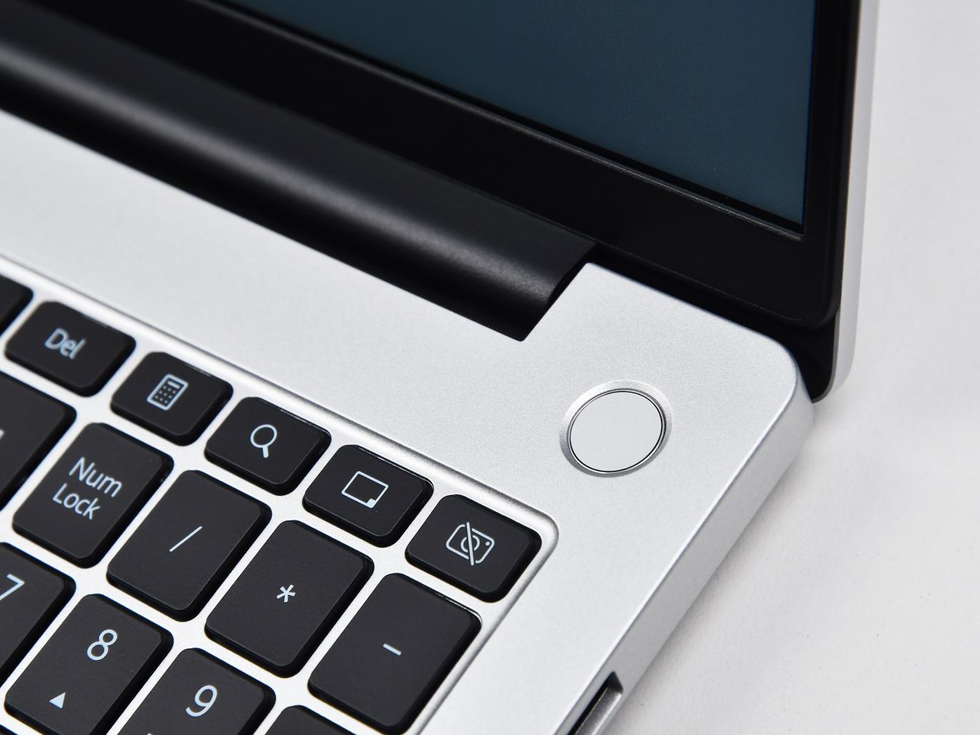 ����������ͦ��Ķ���Эͬ������Hi MateBook D 16