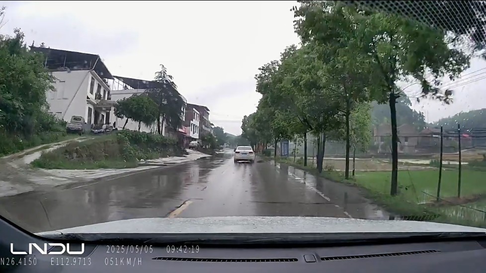 300-500Ԫ�г���¼����ôѡ��Ʒ�ơ�ҹ��������ȱһ����