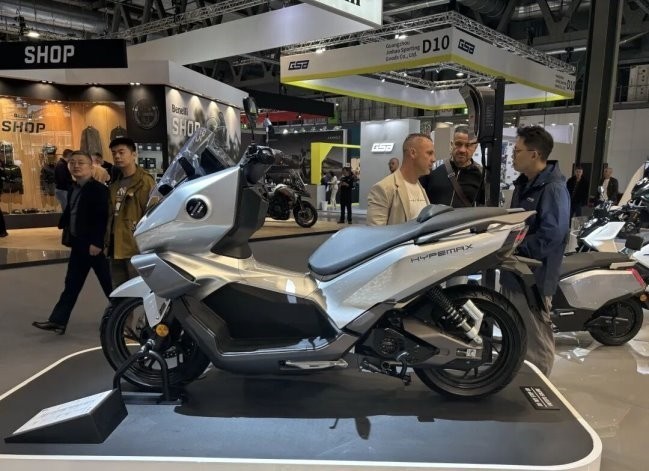 EICMA 2025 ���¶���綯����У�EM05��ŷ�������˵�һ�����ܵ綯��