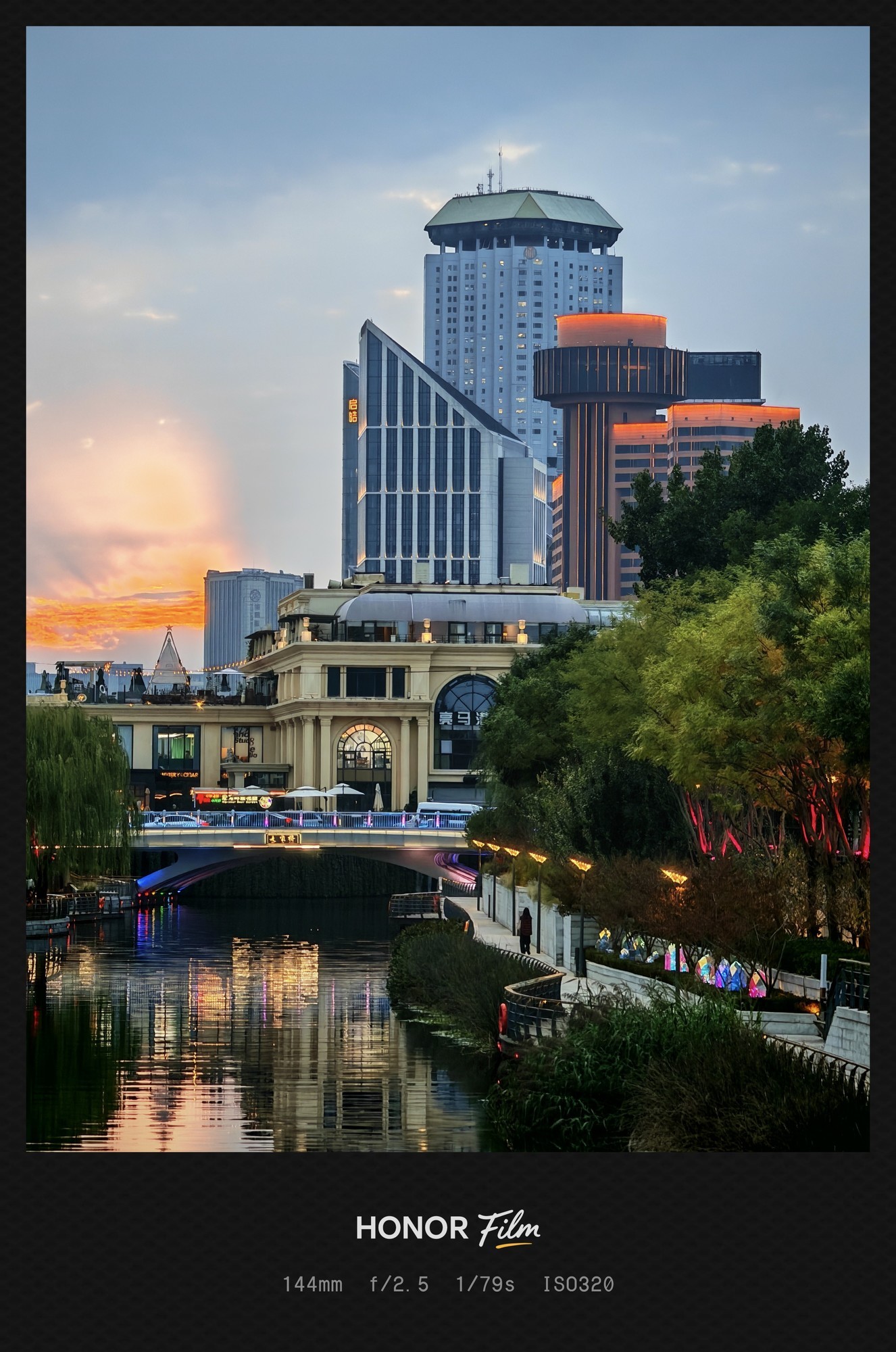 �����õı�׼��Ӱ���콢 ��ҫMagic8Ӱ������