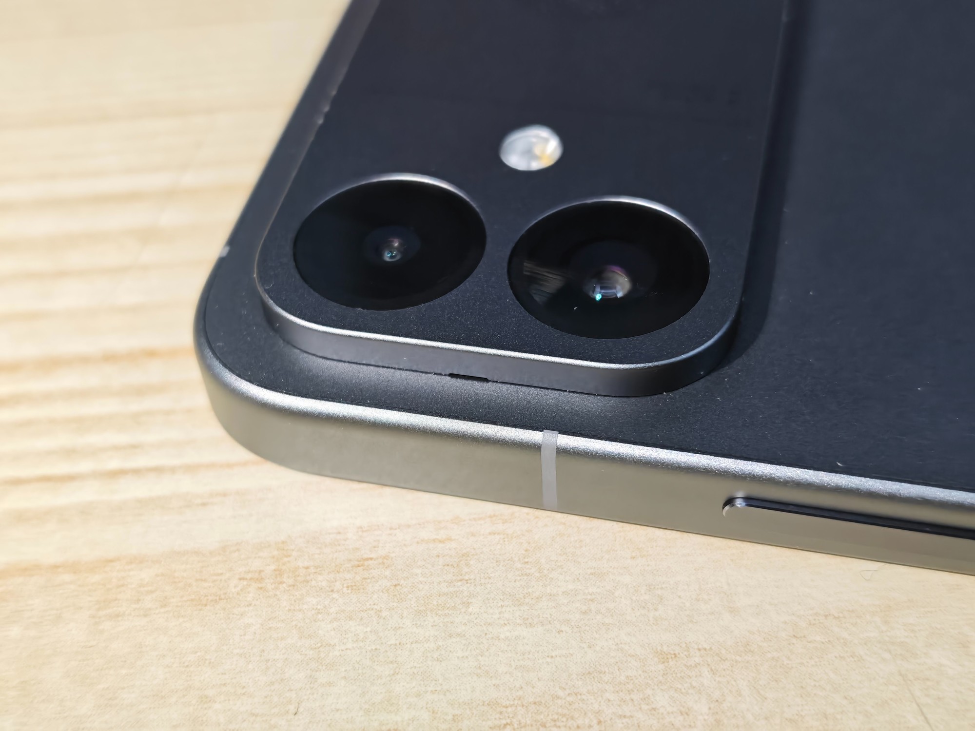 REDMI K90 至尊版深度体验:骁龙8至尊版加主动风冷,让性能“风狂”起来