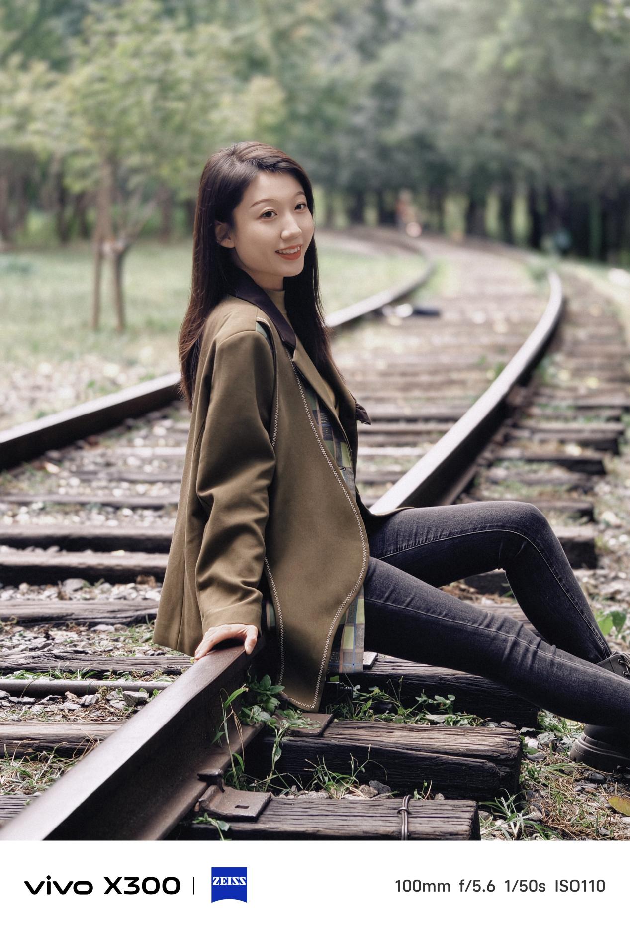 vivo X300全面评测 名字短了,野心大了