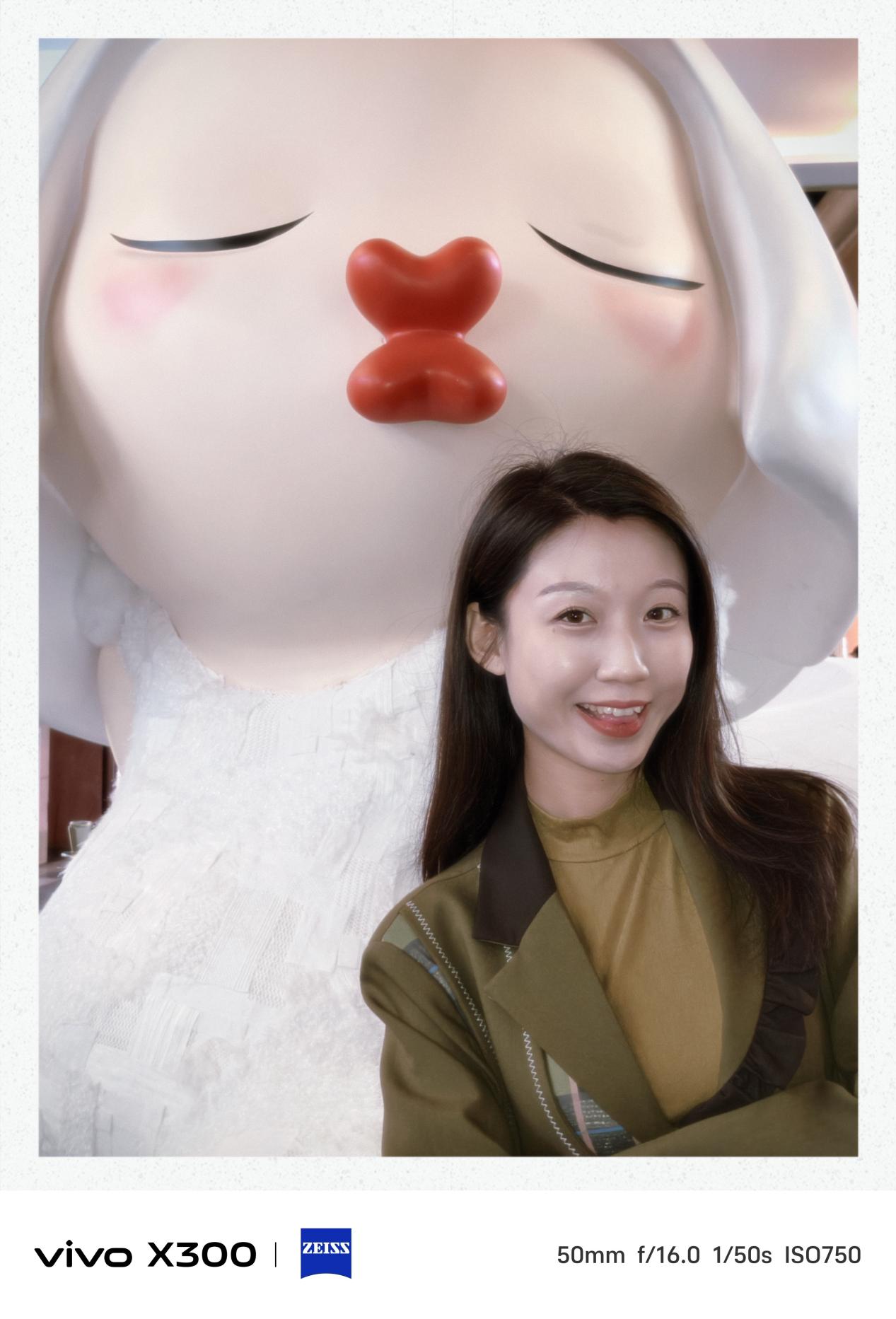 vivo X300全面评测 名字短了,野心大了