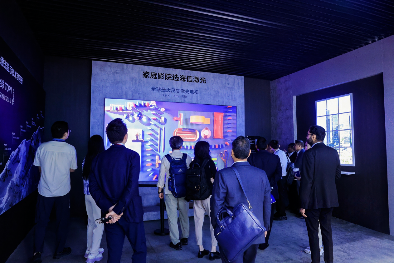 海信激光电视亮相中国电子信息博览会,150吋探索X1Ultra开启家庭影院新时代_厂商动态-中关村在线