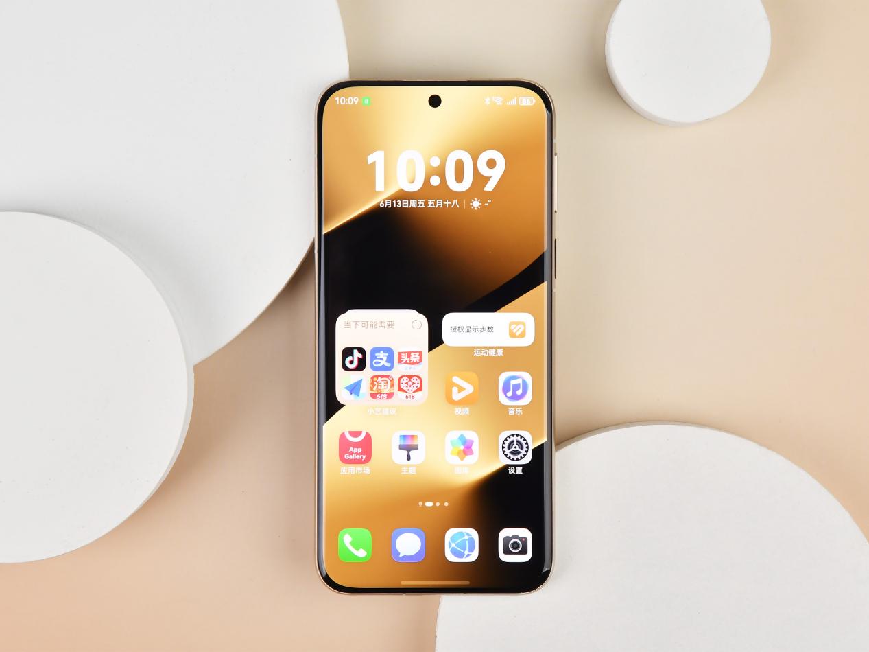 ��Ϊ��ƻ����ͷ�ã�˫��OLED��ʾЧ�������ж����