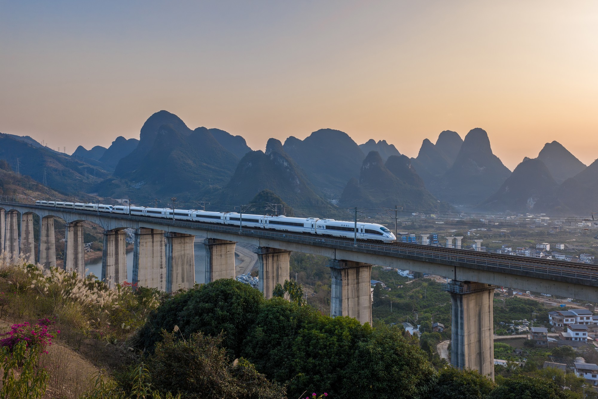 ���ݼ�¼ �ü��� EOS R8 ��׽����ɽˮ�������