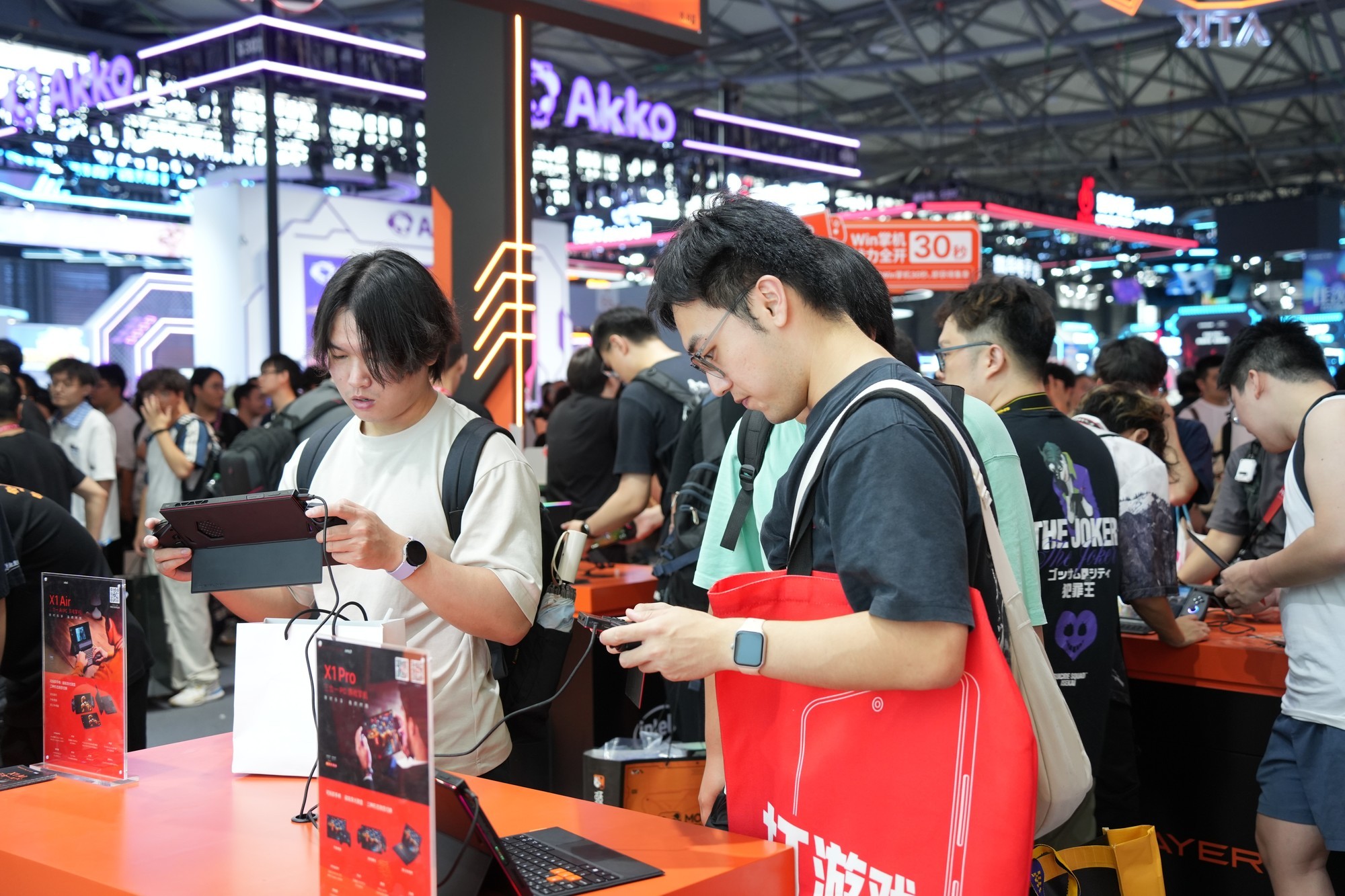 OneXPlayer闪耀2025 ChinaJoy,掌上新纪元探索之旅圆满收官!