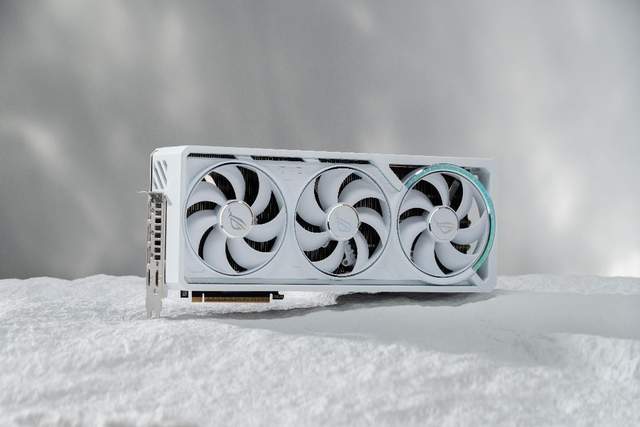 Ϧ°ɫԿ⣡ROG ASTRALҹRTX5080Ϯ