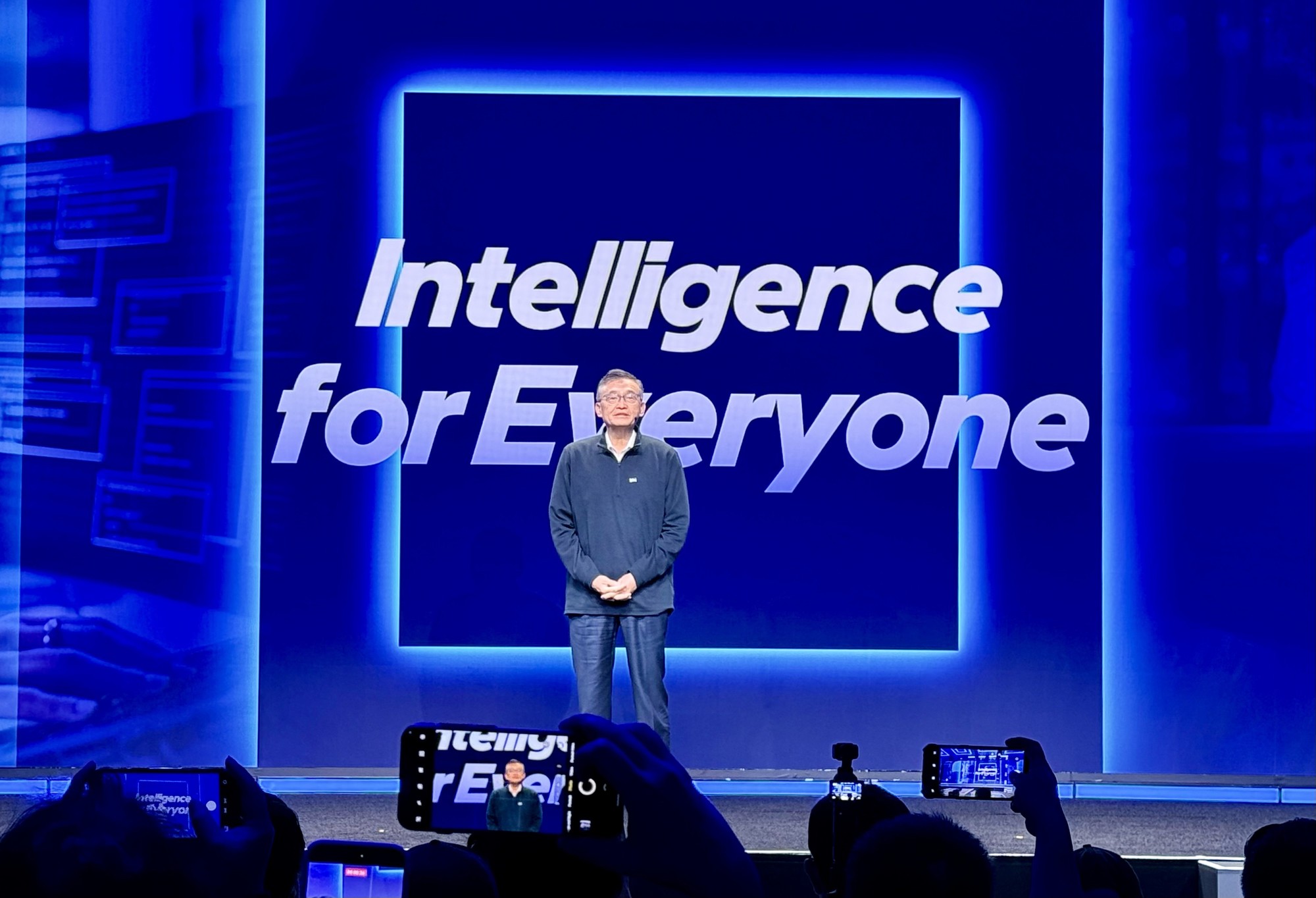 重塑AI浪潮下的PC用户需求 英特尔Panther Lake引领产业迈向新的增长周期