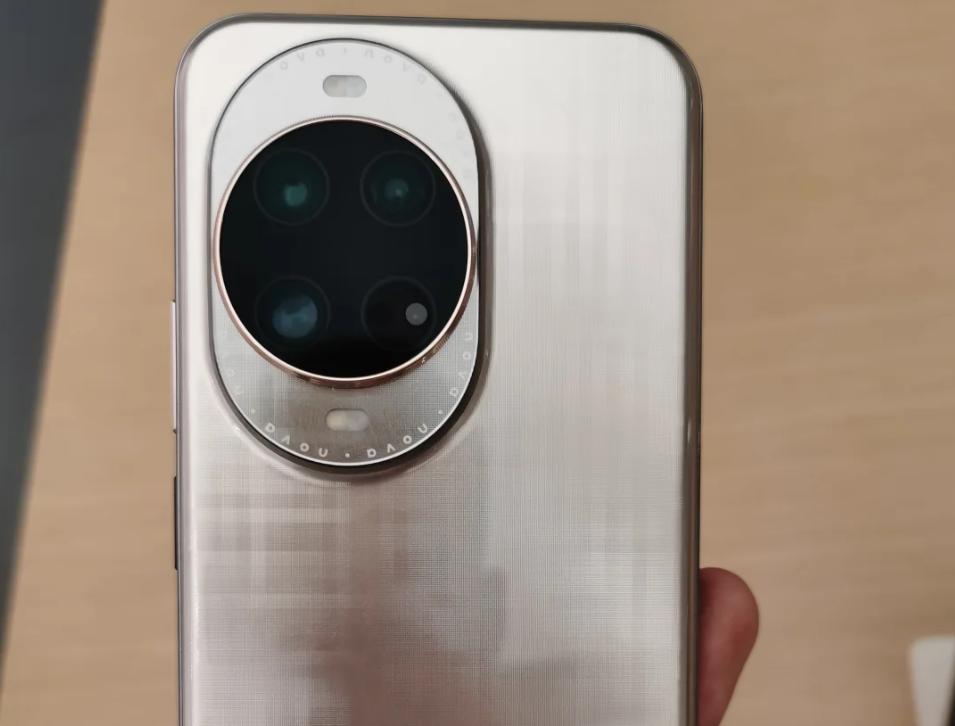 ��Ϊ�ֻ��۸�һ���ٽ���������9ϵоƬ+���ԭɫ+512G�������۸�������