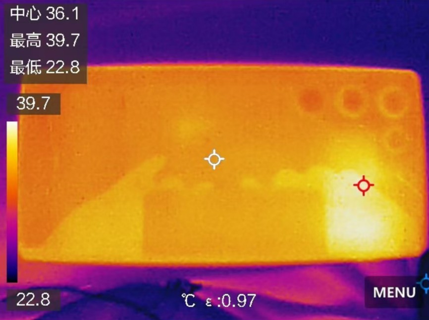 红魔11 AIR全面评测:轻薄高颜值的“掌中PC”