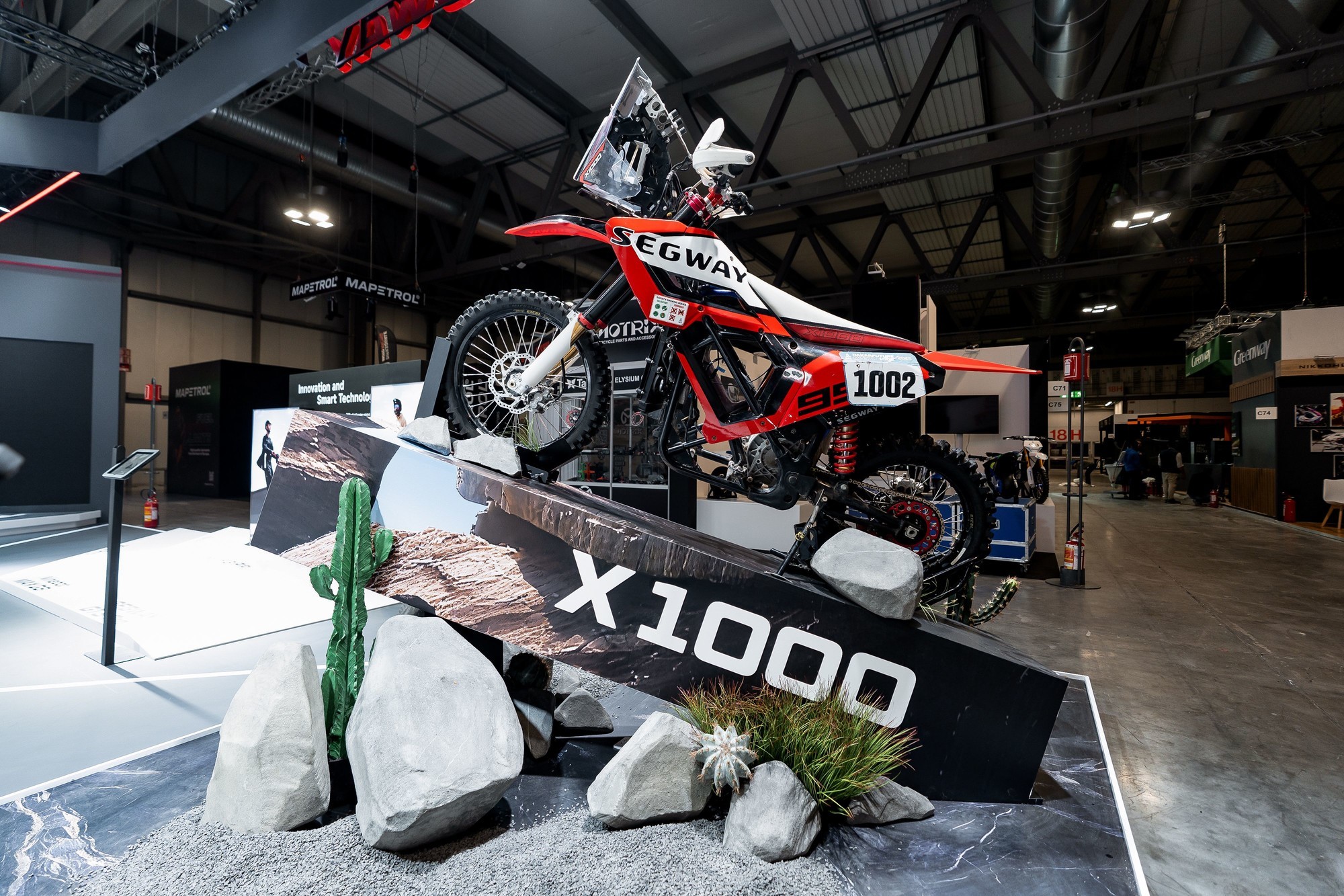 九号公司全系新品登陆2025米兰展，智能出行中国势力引全球瞩目