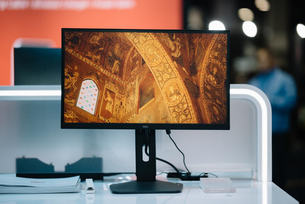 HKCЯ�����Ʒ����CES2026 ȫ���׿�RGB-MiniLED��ʾ������ȫ��