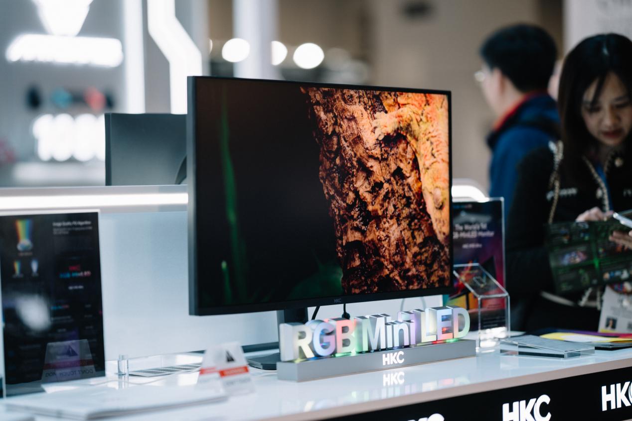 HKCЯ�����Ʒ����CES2026 ȫ���׿�RGB-MiniLED��ʾ������ȫ��