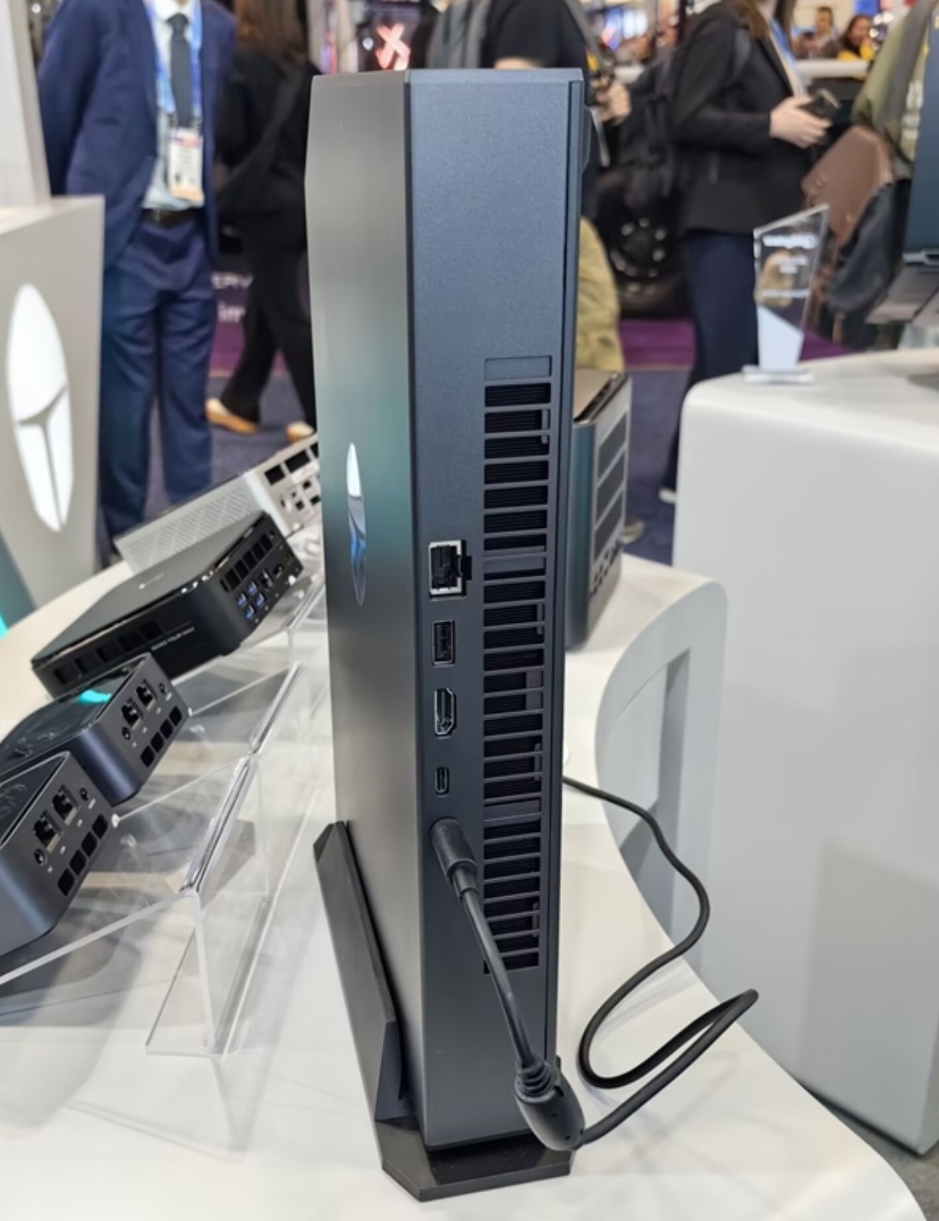 CES2026������ȫ�����������ǳ� ����䱸Ultra 9 275HX+RTX 5090LP