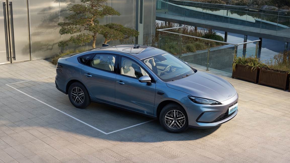 售价8.98万元起,比亚迪2026款海豹05DM-i、海豹06DM-i超享版加推长续航版本