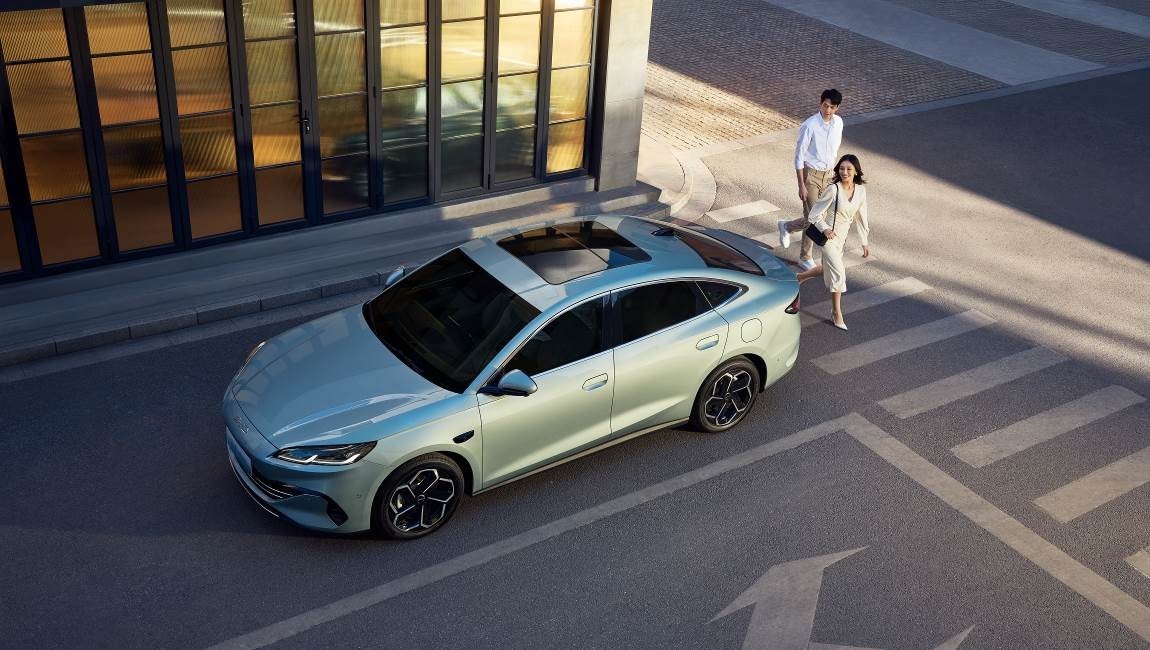 售价8.98万元起,比亚迪2026款海豹05DM-i、海豹06DM-i超享版加推长续航版本