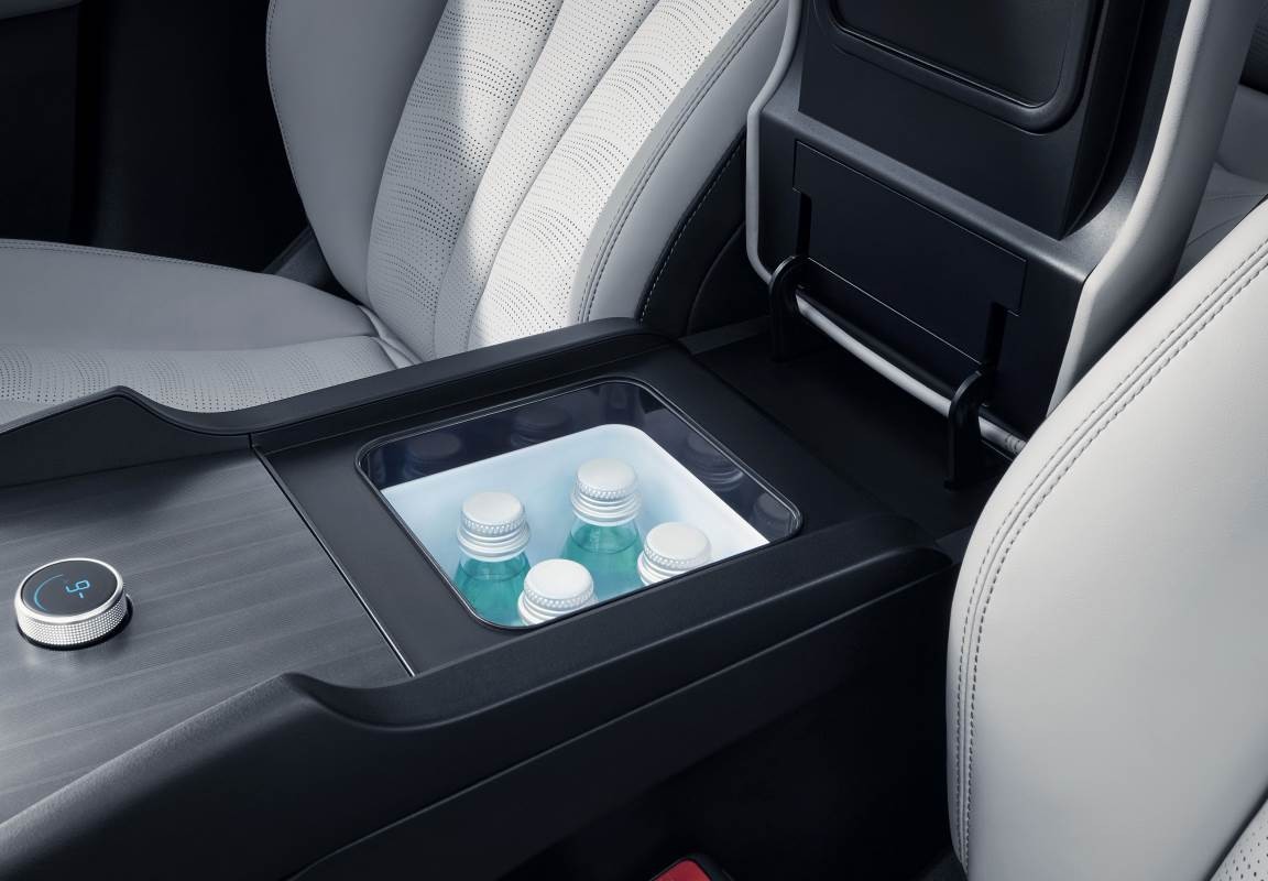 售价8.98万元起,比亚迪2026款海豹05DM-i、海豹06DM-i超享版加推长续航版本