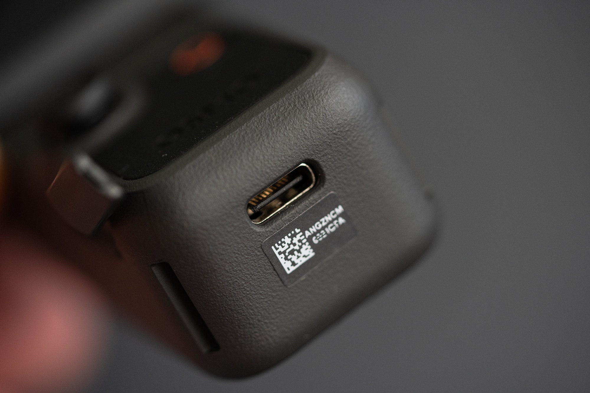 DJI Osmo Pocket 4���⣺ȫ��1Ӣ�紫�����������������Ŀڴ���̨���