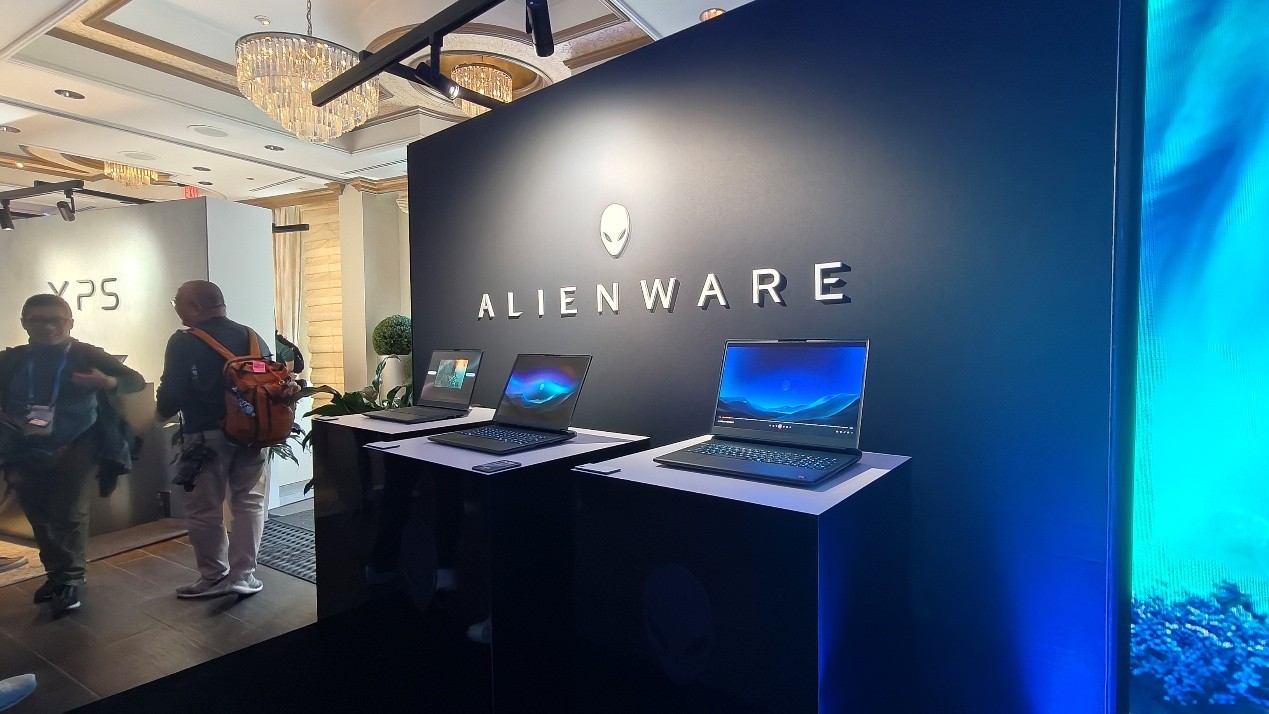 ê���û�����CES 2026�����Ƽ�ȫ�߻��²�Ʒ�����˶���ʱ�������г�