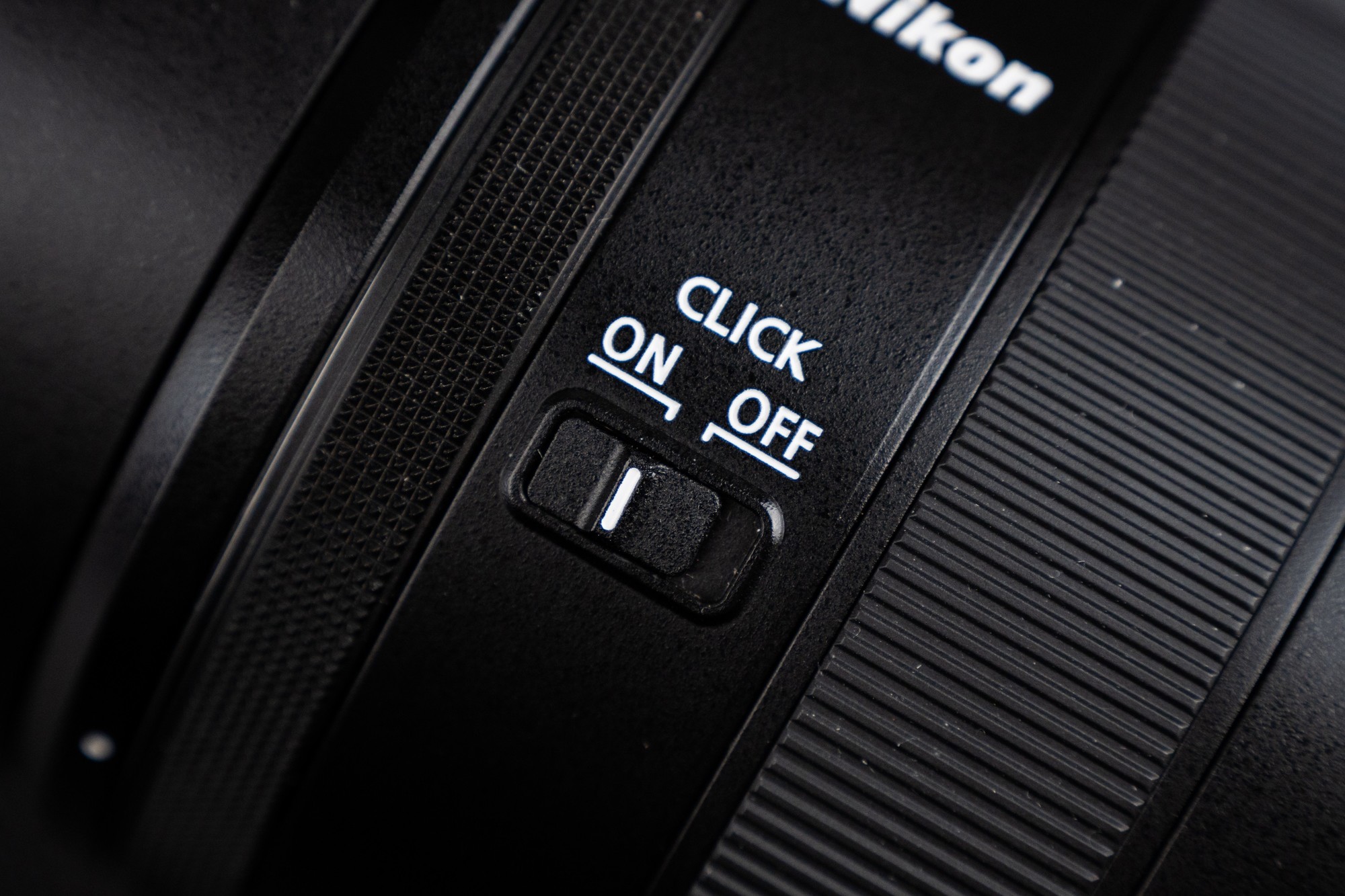 �῵��˶�Z 70 - 200mm��ͷ����������Զ��ͷ�Ƽ���