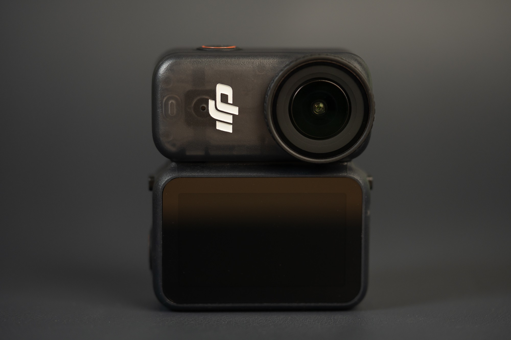 大疆DJI Osmo Nano评测:解放双手,带来“自由视角”的视频创作新工具