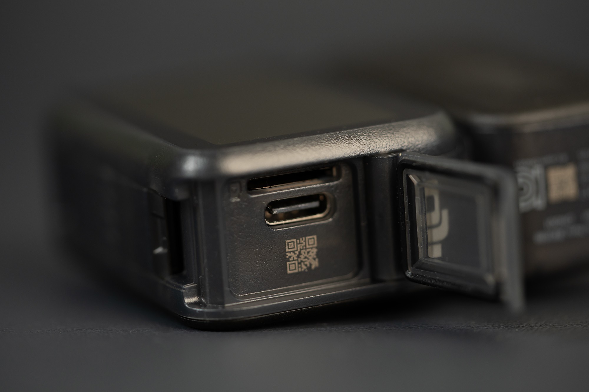 大疆DJI Osmo Nano评测:解放双手,带来“自由视角”的视频创作新工具