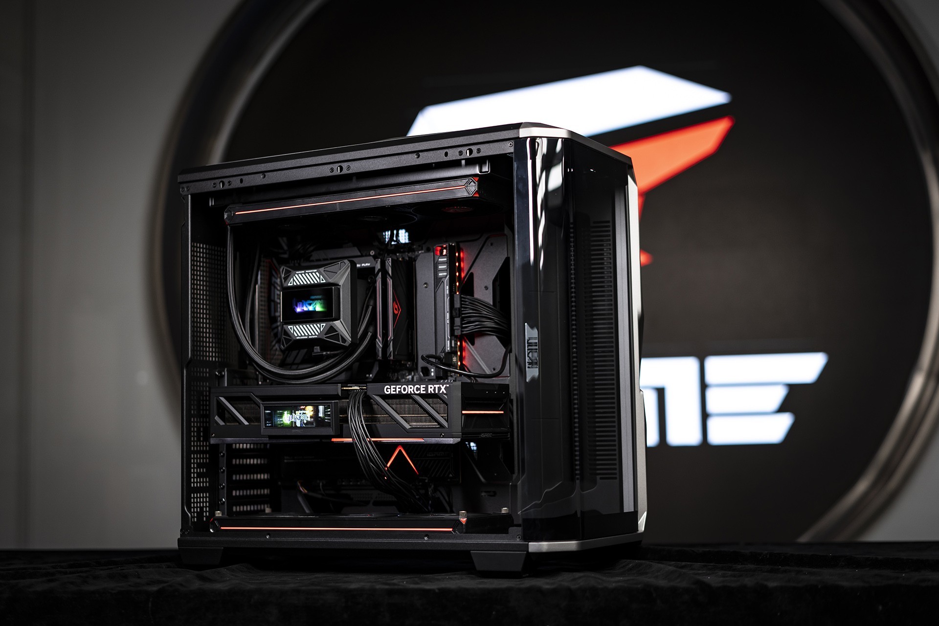 智械觉醒:揭秘七彩虹iGameVulcan的性能哲学与设计美学