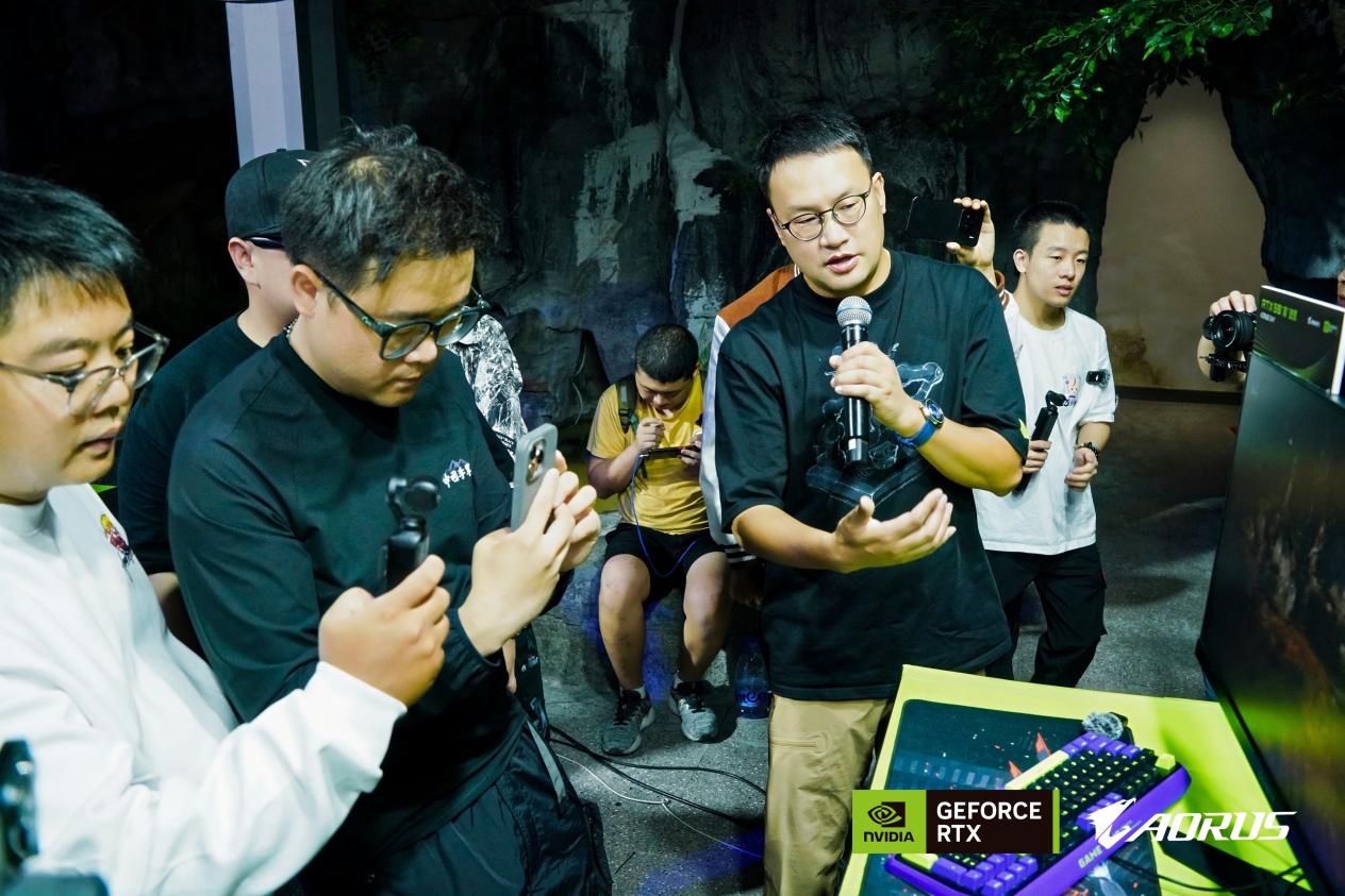 븰AORUSDAYɽ֮ԼRTX50ΡӪ羺