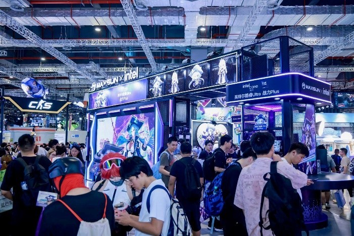 酷睿Ultra战力Plus,英特尔携九大合作伙伴亮相Bilibili World 2026