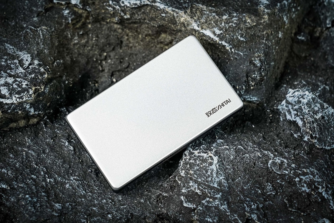 ��̬�顤�ȷ��4TB�ƶ���̬Ӳ������ ���ɰٴ������ڷ���֮��