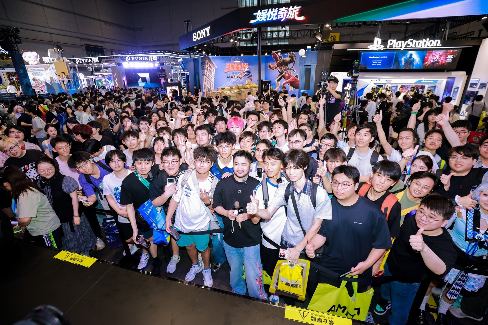 铸就全民FPS新体验!AMD携手15位UP伙伴BW2026共庆千帧电竞3.0