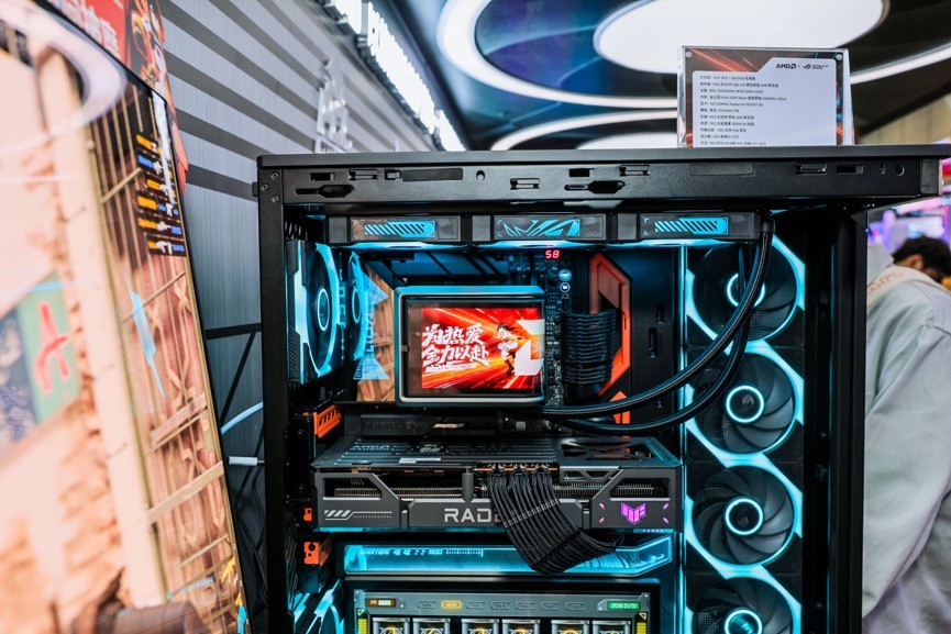 ��˶�����ȼBW2026 ROG�洴��������ҿ�