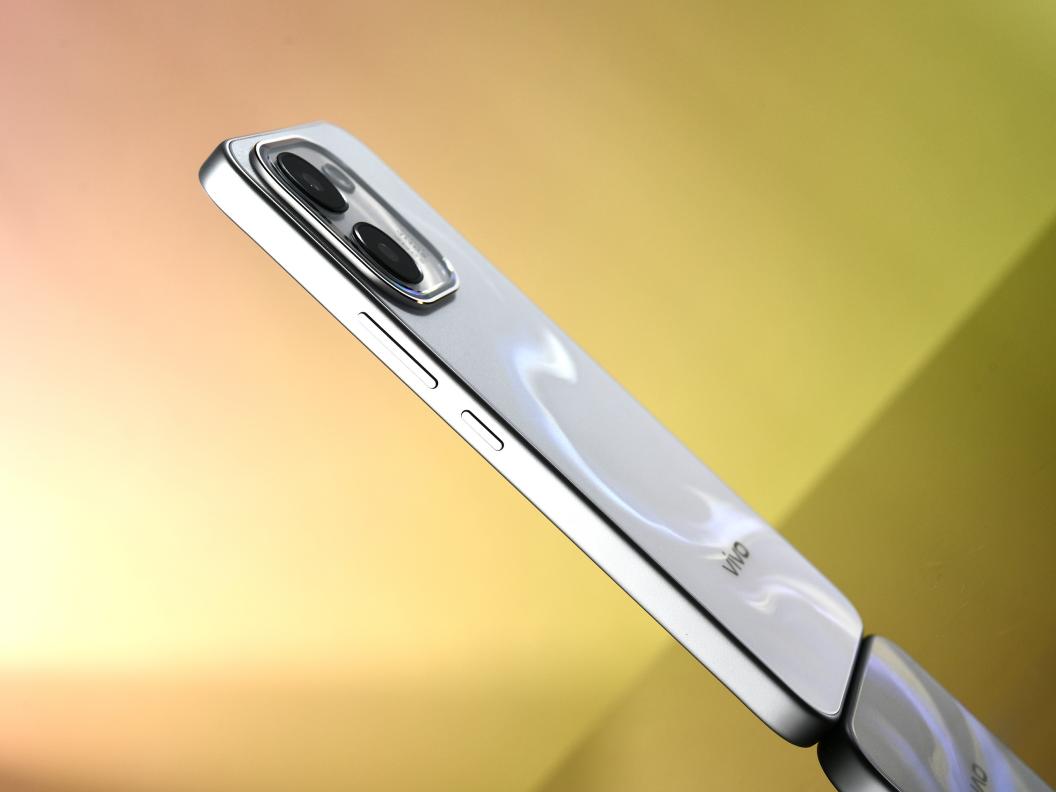 10000mAh���װ���ճ���������vivo Y600�����ж����ã�