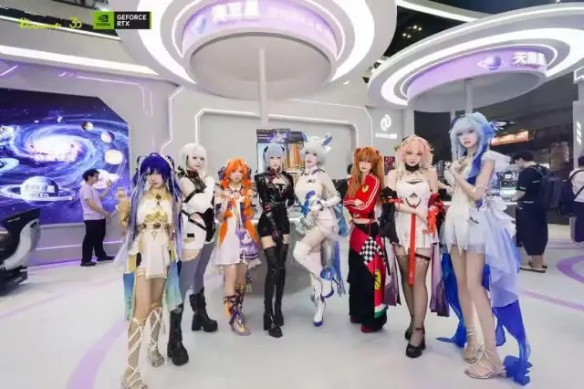 三十而丽,当然是与朋友们一起来庆生