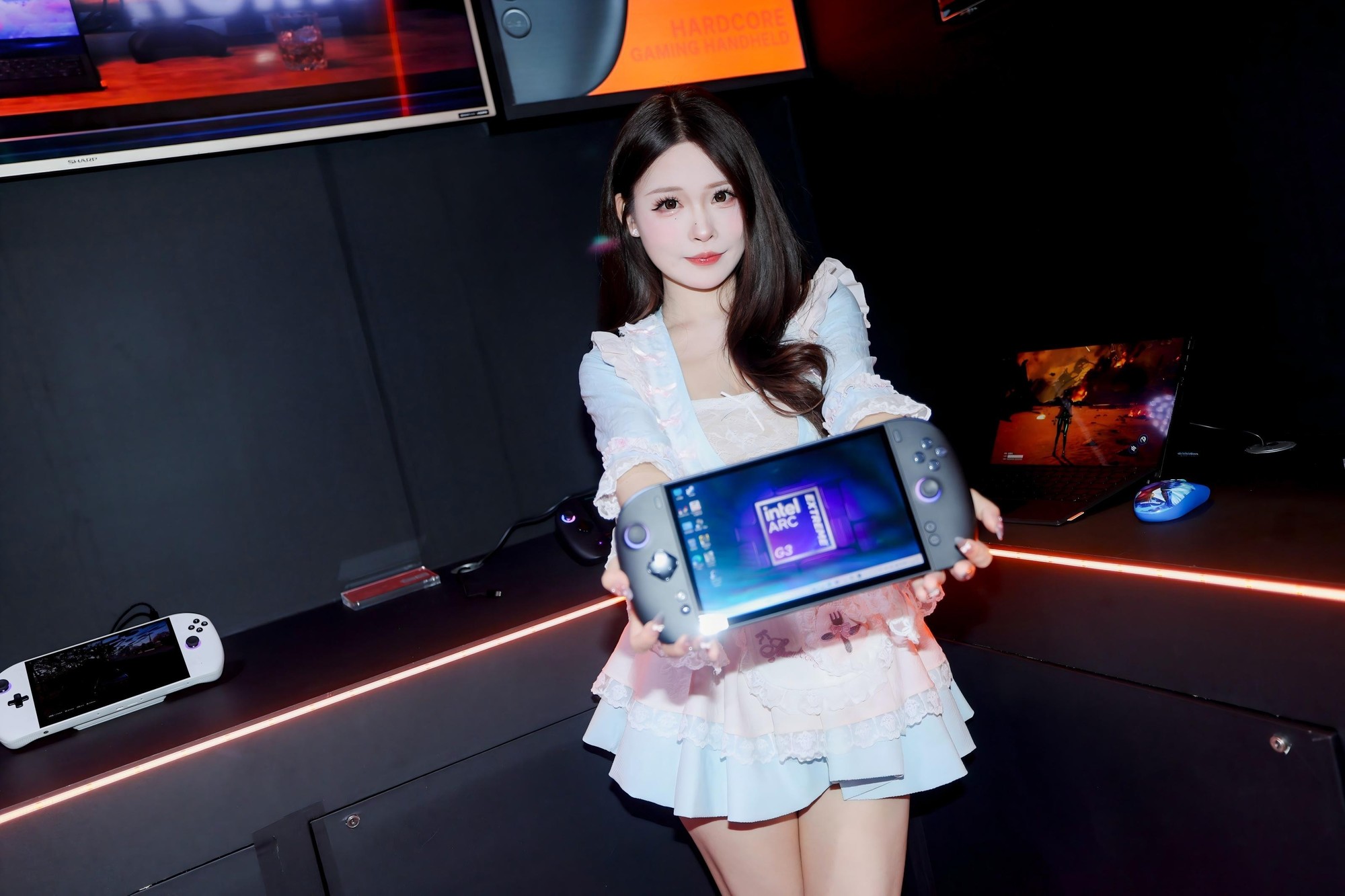 ONEXPLAYER�����콢���Ͳ�չBW2026��Ӳ���ƻ��������Ƚ���