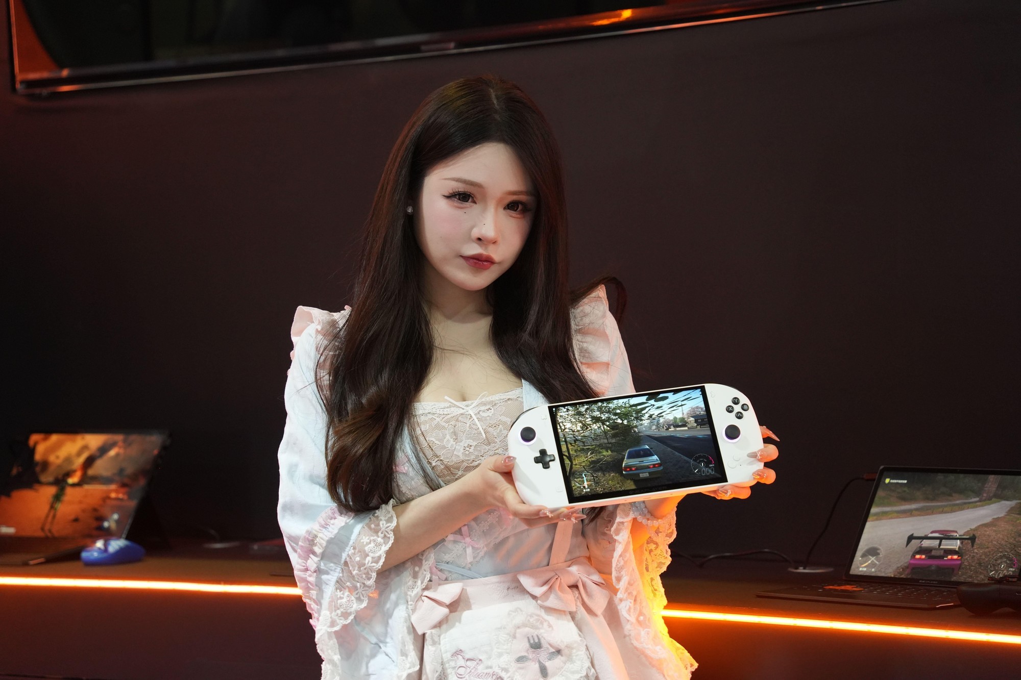 ONEXPLAYER�����콢���Ͳ�չBW2026��Ӳ���ƻ��������Ƚ���