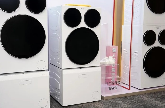 不只控制声音，依托变频平衡技术，Leader三筒洗衣更安静可靠