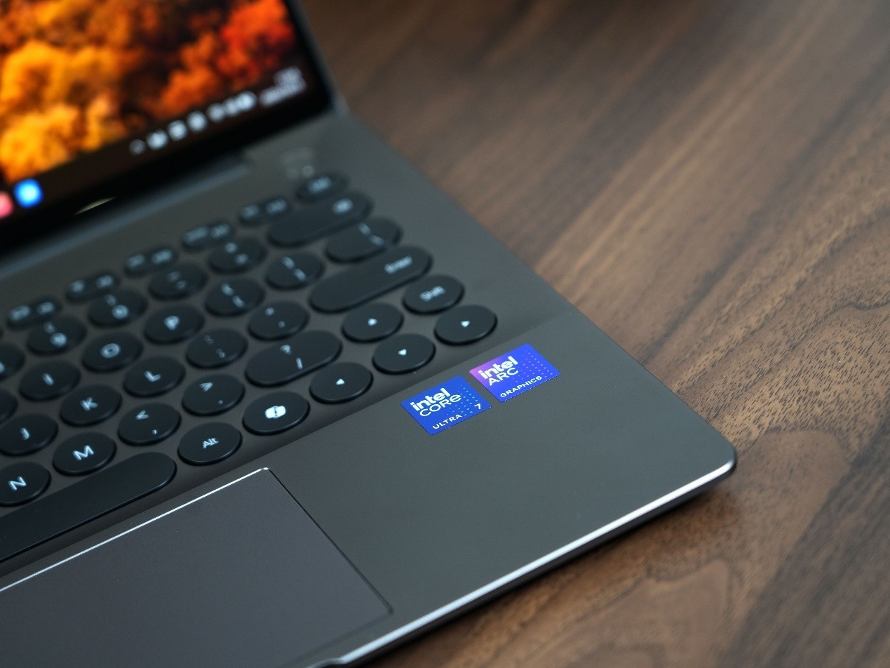 һ���Ķ��Ĳ�����WIKO Hi MateBook 14 ���ͼ��