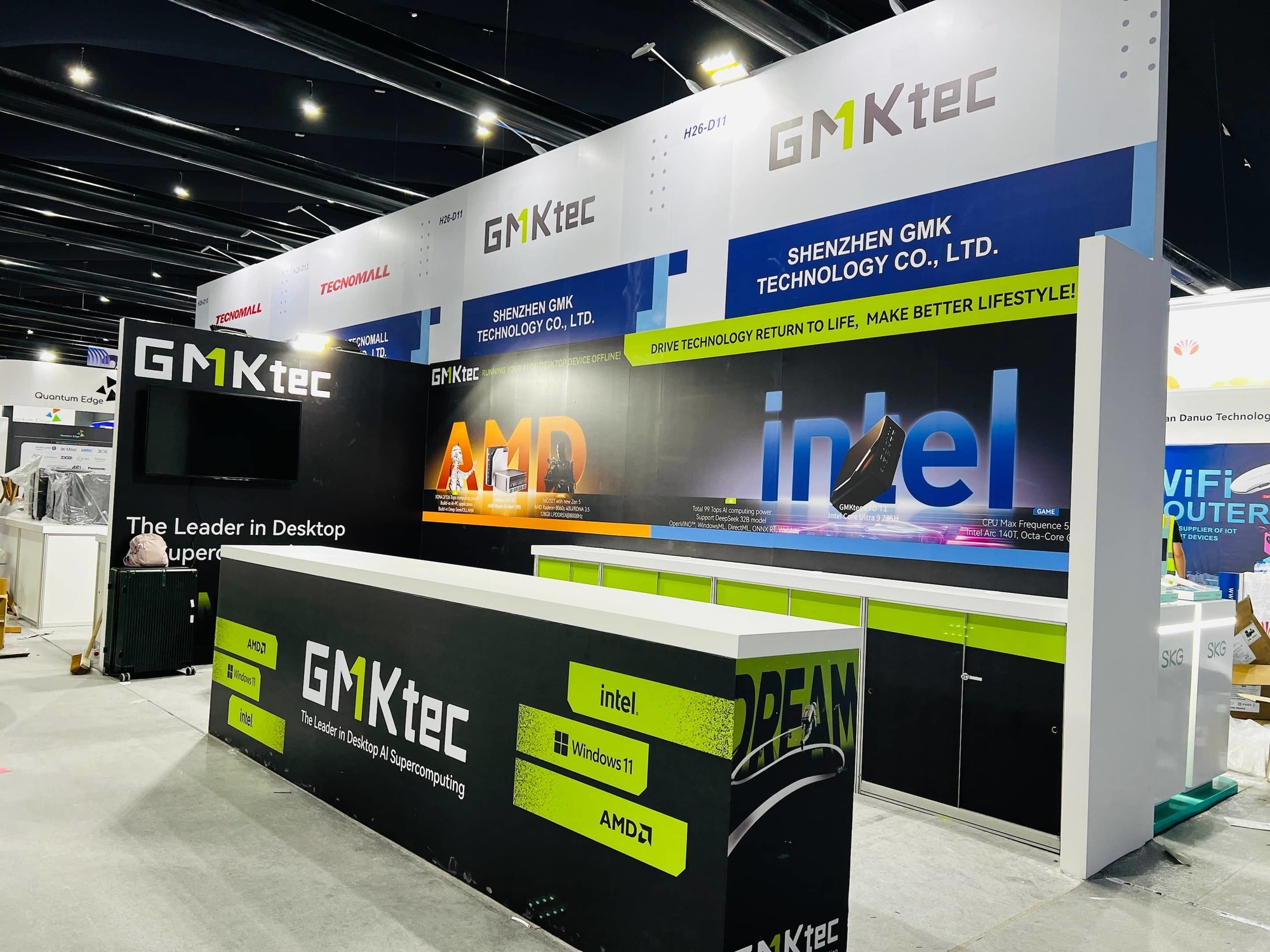 极摩客携桌面 AI 超算重磅亮相 2025 迪拜 GITEX GLOBAL,解锁AI智能新可能