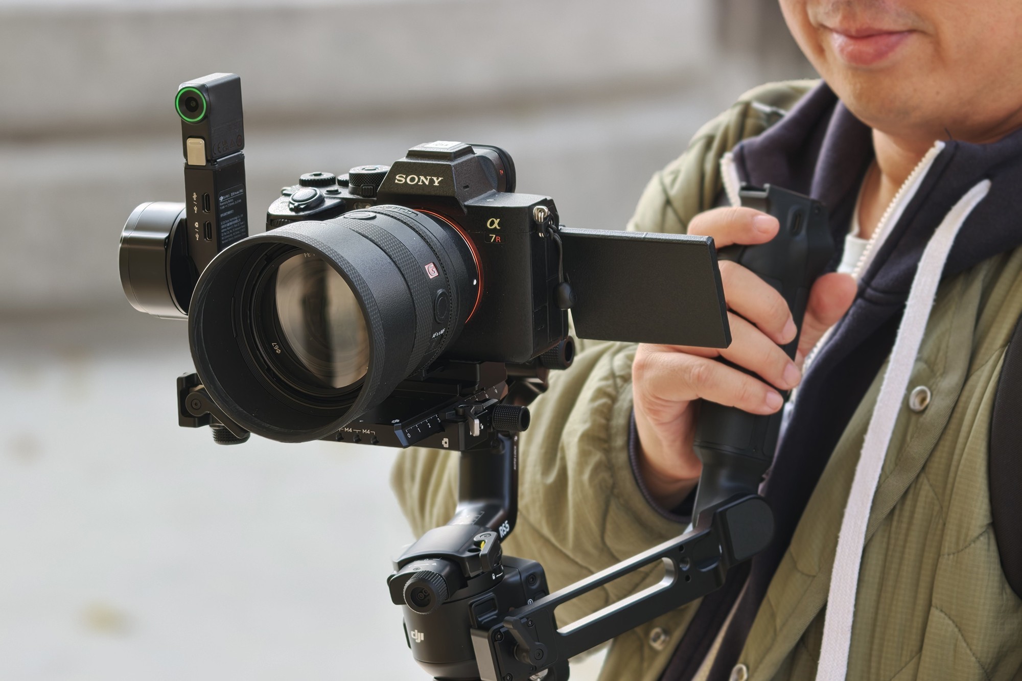 DJI RS 5稳定器测试：更智能化、更轻量化的专业稳定器