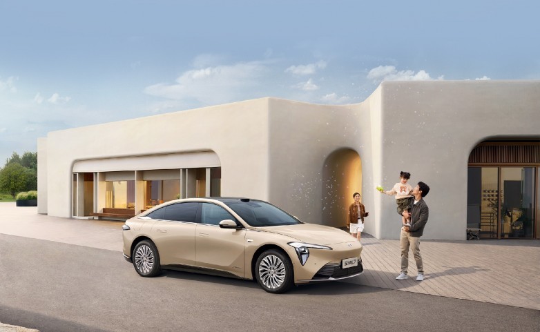 2026��20�����̳�Ӳ�˶Ծ����������L7 ΪʲôӮ��SUV��