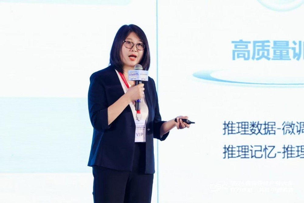 让算力少等数据,中科曙光打造“AI数据工厂”