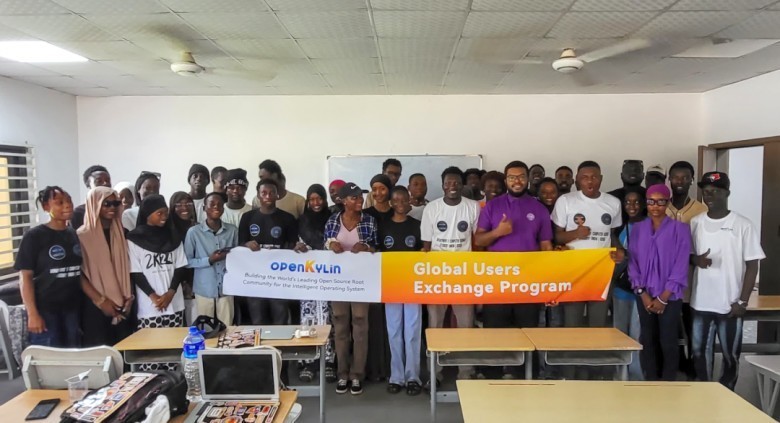 µ±Linux´´Ê¼ÈËÓö¼û·ÇÖÞ¹¤³Ìʦ£ºopenKylinµÄ¿ç¹ú¿ªÔ´ÈÕ¼Ç