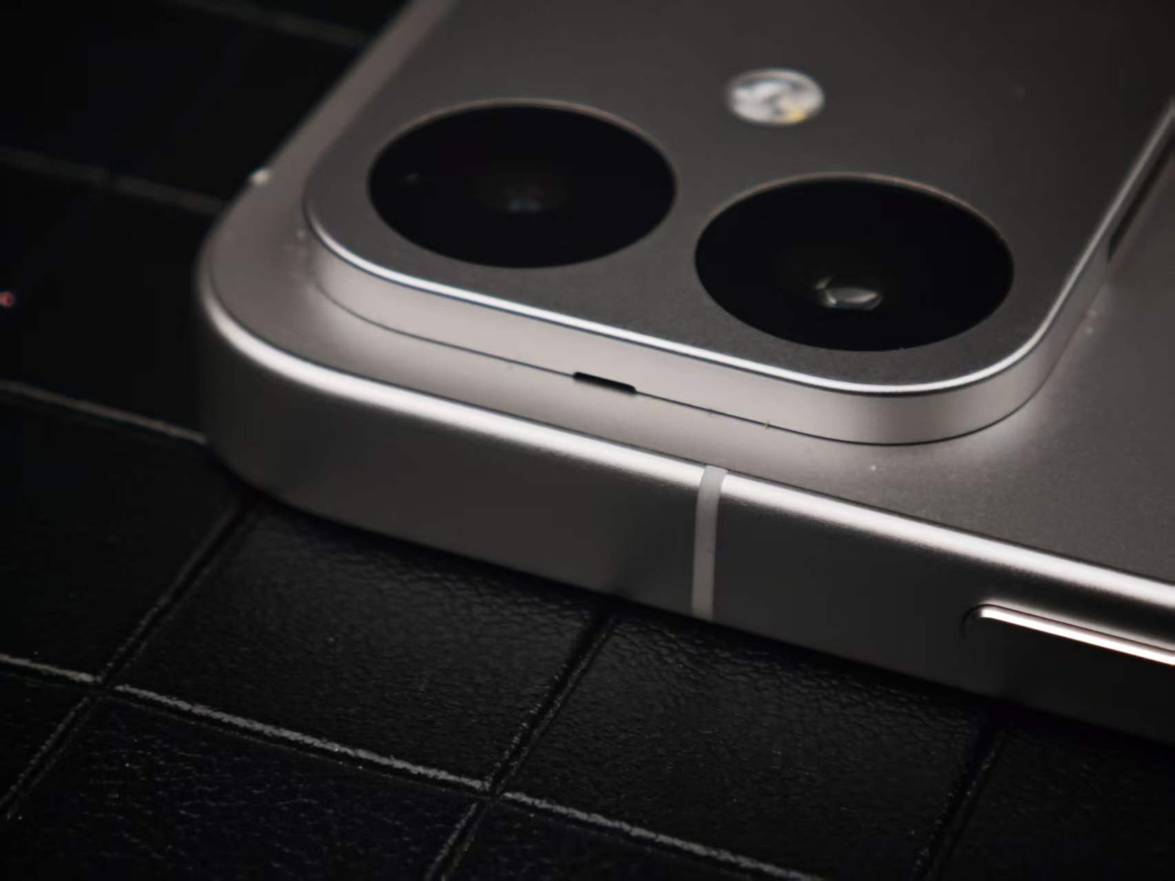 REDMI K90 Max全面评测：出道即巅“风”