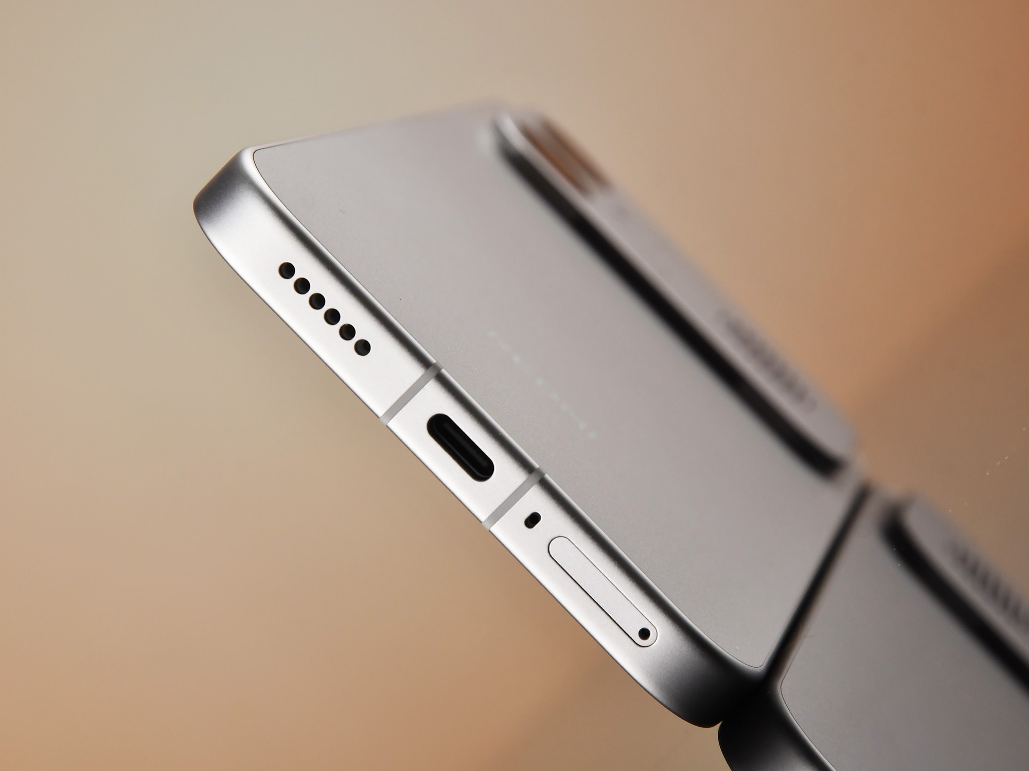 REDMI K90 至尊版爆料:月底登场,3K 档性能机要把风扇和骁龙一起拉满