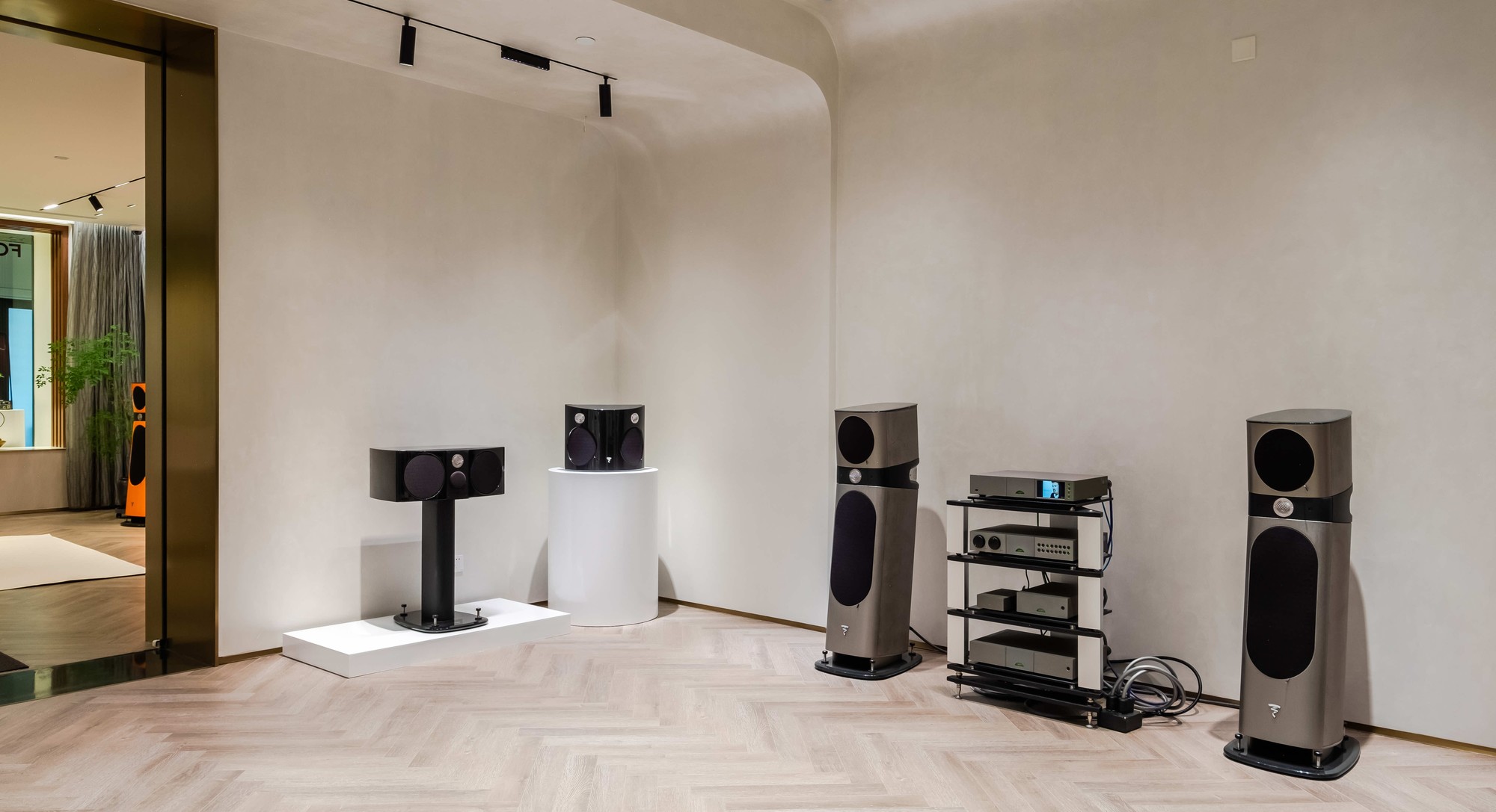 Focal Powered by Naim北京朝阳品牌体验店启幕,重塑音频艺术新维度